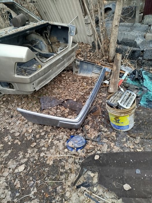 Мерседес 124 по запчастям