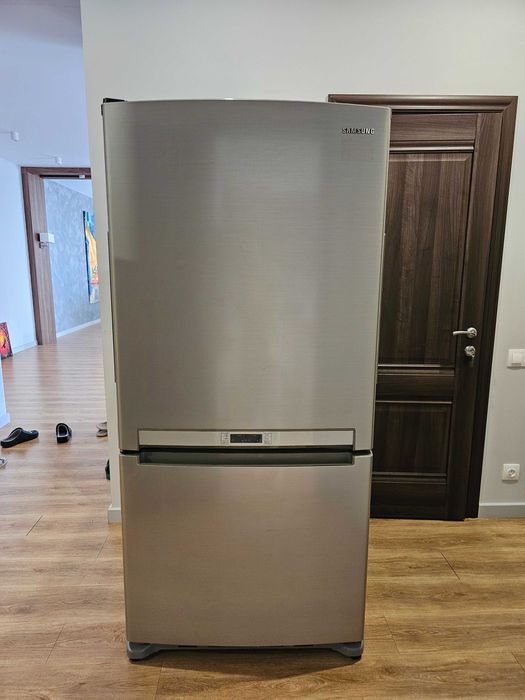Холодильник Samsung, 470 литров