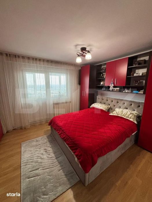 Apartament decomandat cu 3 camere | 2 balcoane | Boxa si pod | Obcini