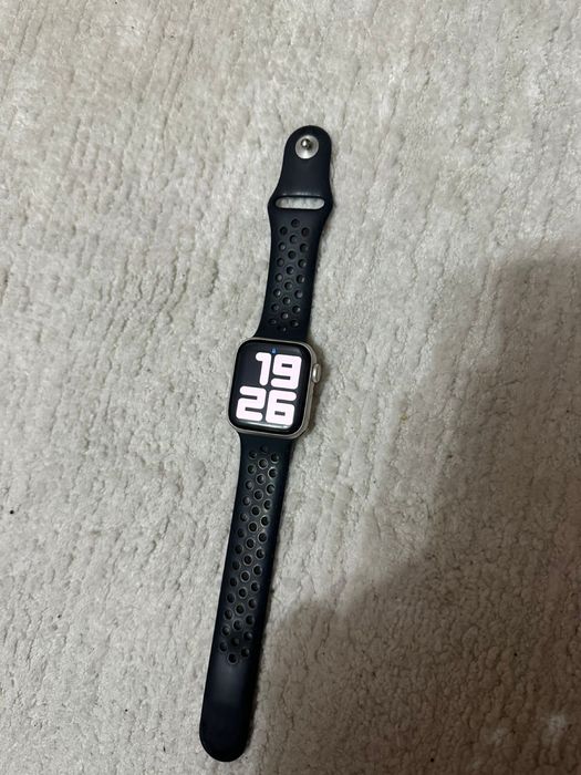 Apple watch SE 40 mm (оригинал)