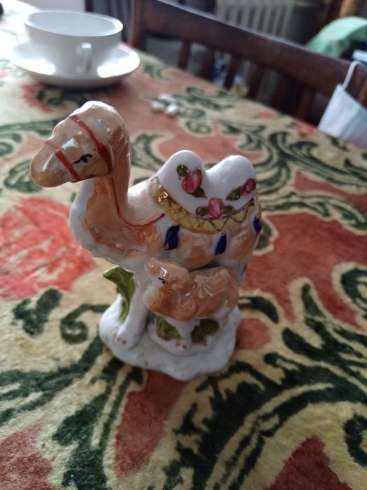 Продам фигуры животных (фарфор)