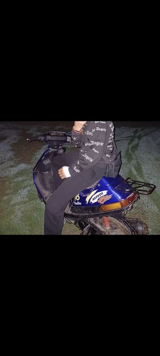 Продам скутер Suzuki sepia ad 50