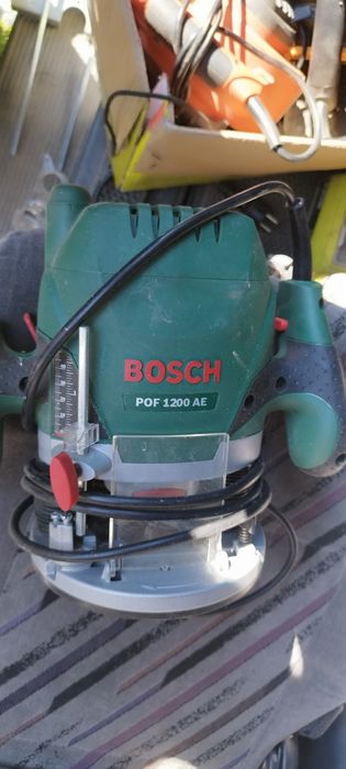 Продам ручной Фрейзер Bosch