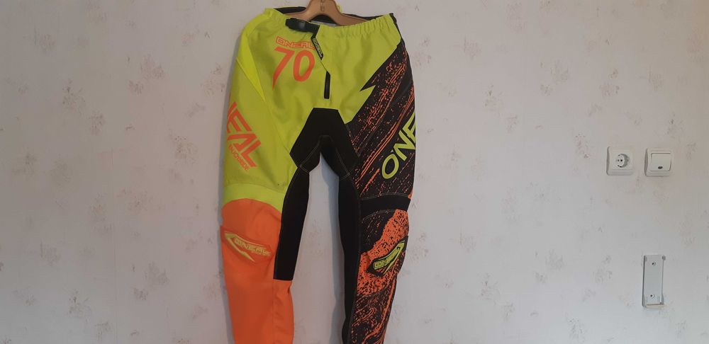 Екипировка за мотокрос - каска, бридж