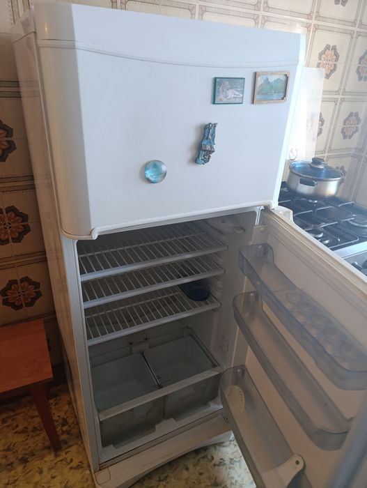 Продается холодильник