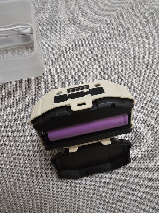 Фонарик сатылады.