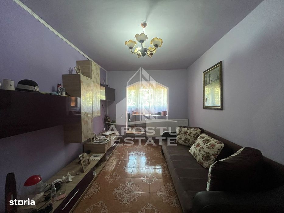 Apartament 3 camere, zona Vlaicu