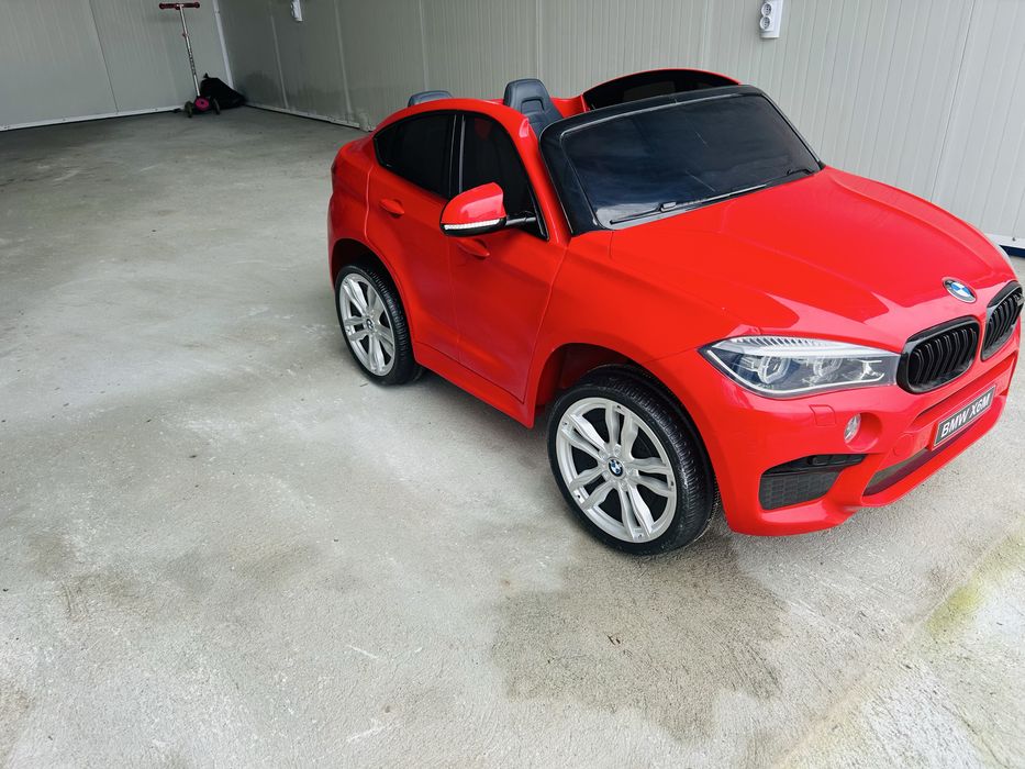 Акомулаторна количка бмв х6