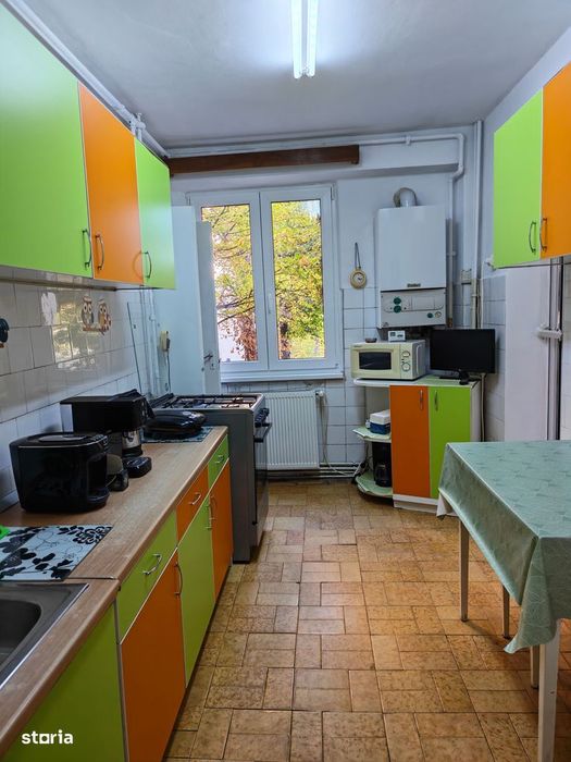 Apartament 3 camere decomandat, Grivitei – lângă Colina Universității