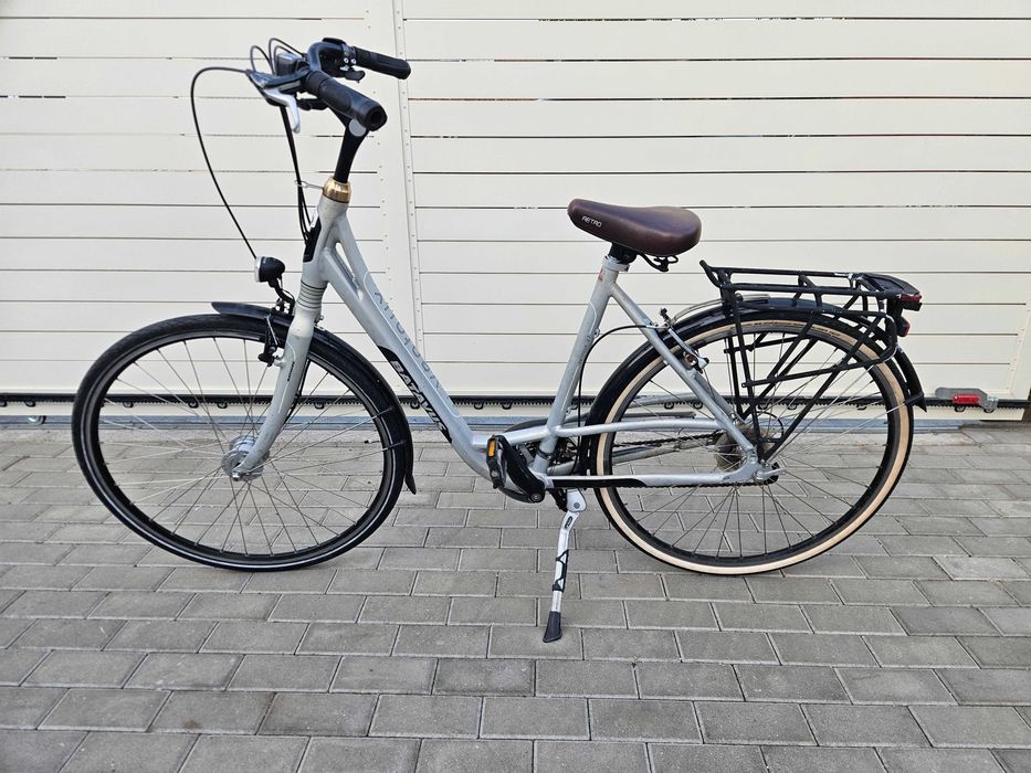 Bicicleta Batavus 28" - Shimano Deore, cadru aluminiu, marime M