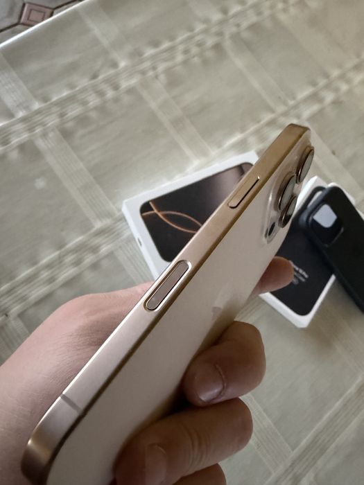 Iphone 16 Pro почти новый