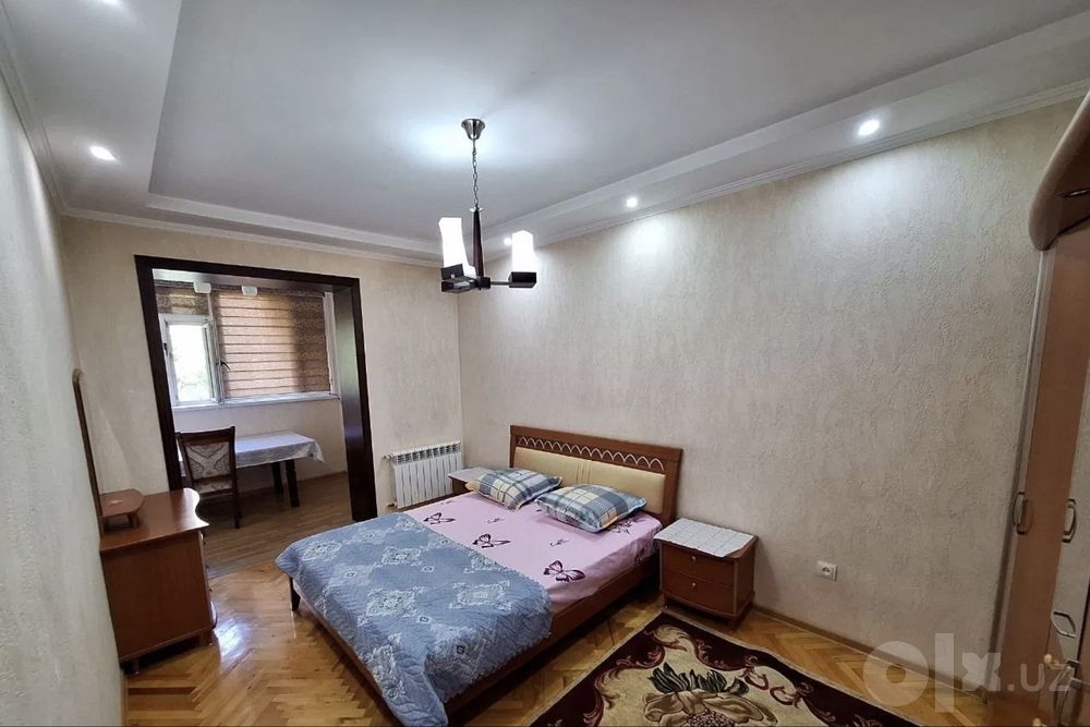Сдается 3 ком Метро Ойбек