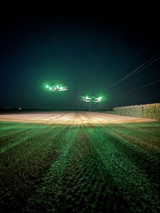 Tratamente fitosanitare cu drona / Prestari servicii Drone agricole