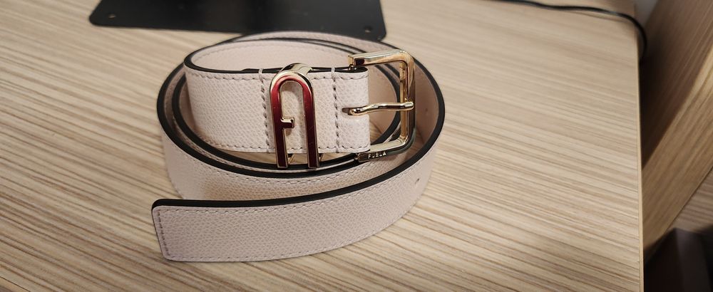 Розов колан Furla