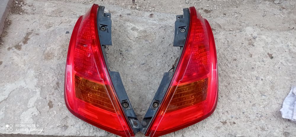 На Ниссан Мурано z50. Фонари задние. Оригинал
