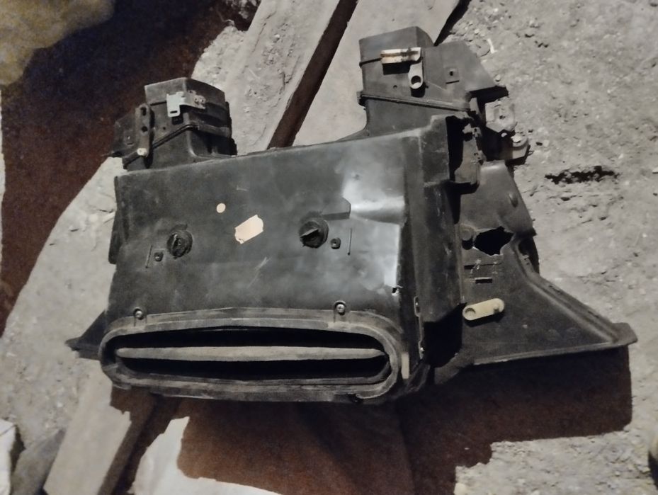 Корпус печки Мерседес 190