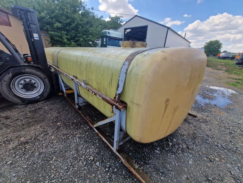 Bazin fibră de sticlă11000l,cisternă  apă Bazin apă pt agricultură