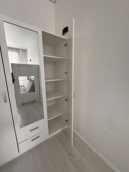 Продам шкаф для спальни 40000