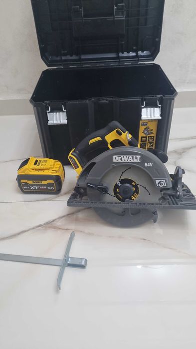 Circular Dewalt 54v