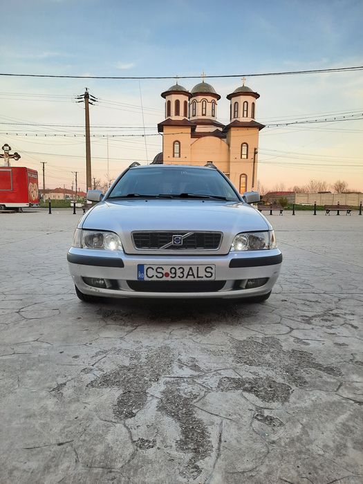 De vanzare volvo v40