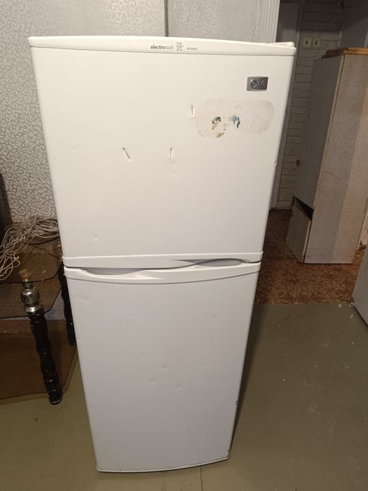 Холодильник продам