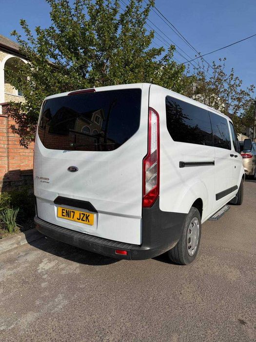 Vând Ford Tourneo 2017