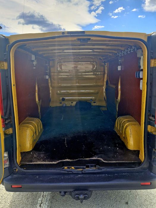Renault trafic  2008