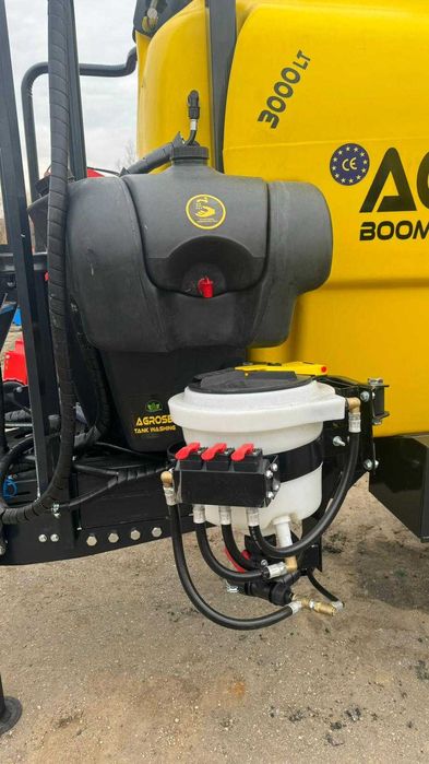 Instalatie de erbicidat tractata, Masina de erbicidat 3000l ,MET 18m