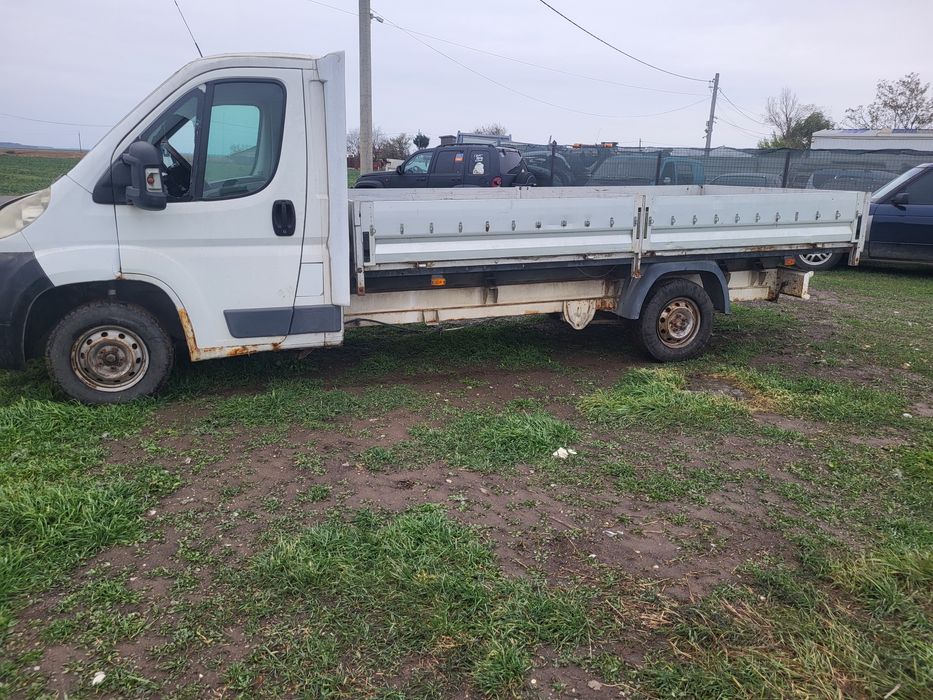 Dezmembrez fiat ducato 2,3