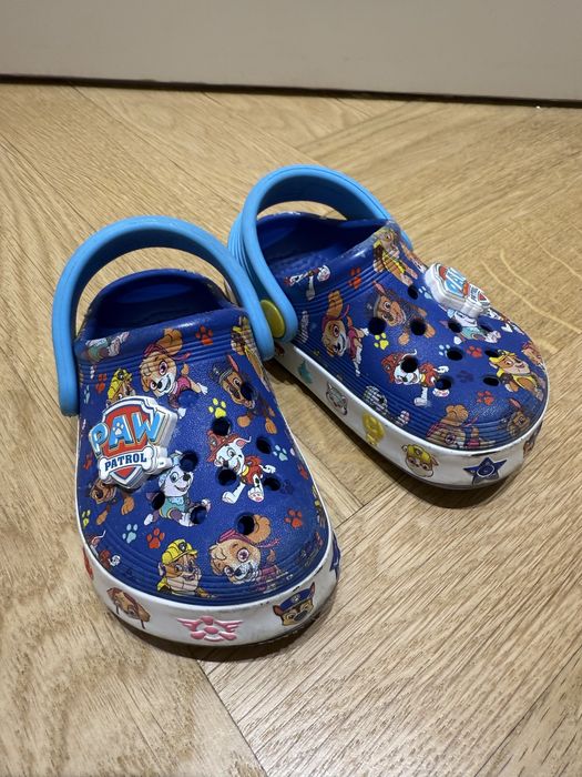 Crocs c 6  в отличном состоянии