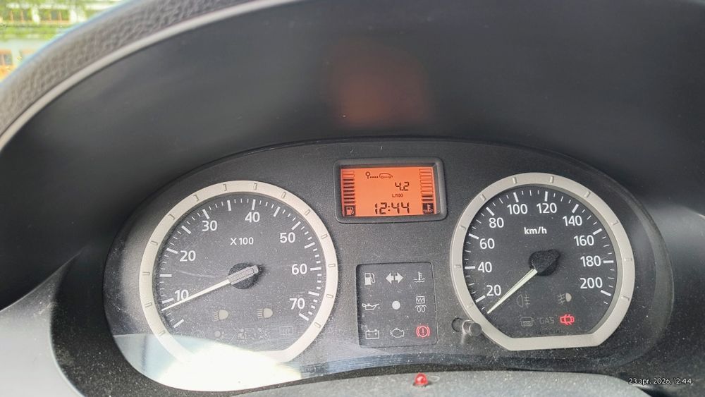 Dacia Logan. 2008...