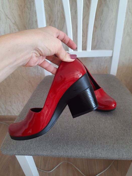 Туфли лакированные