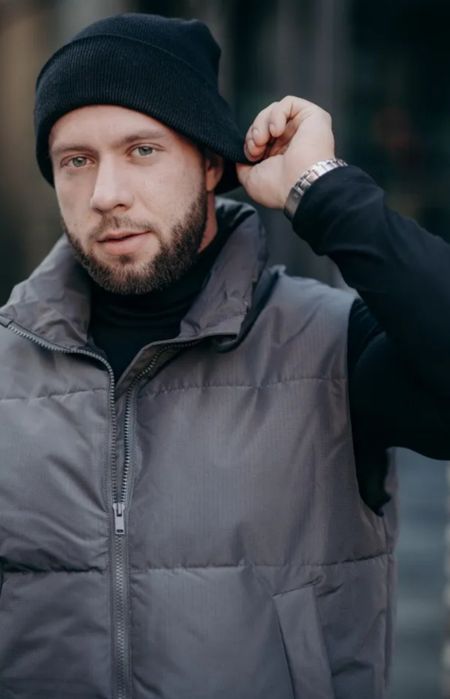 Мужская стильная, теплая шапка на осень и зиму