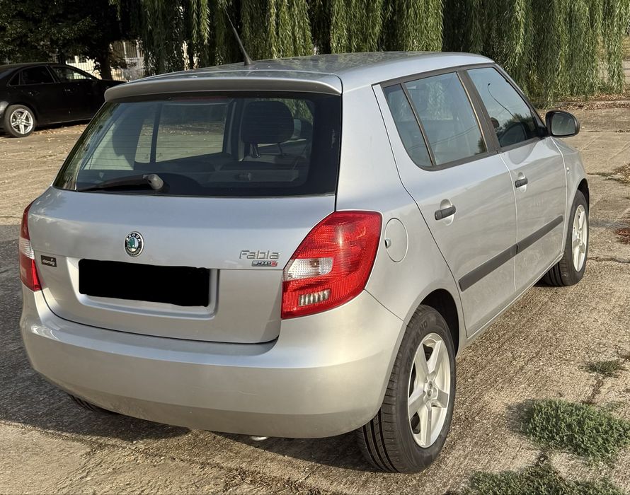 Skoda Fabia 1.2 HTP an 2010 STARE FOARTE BUNA - 212.000 km