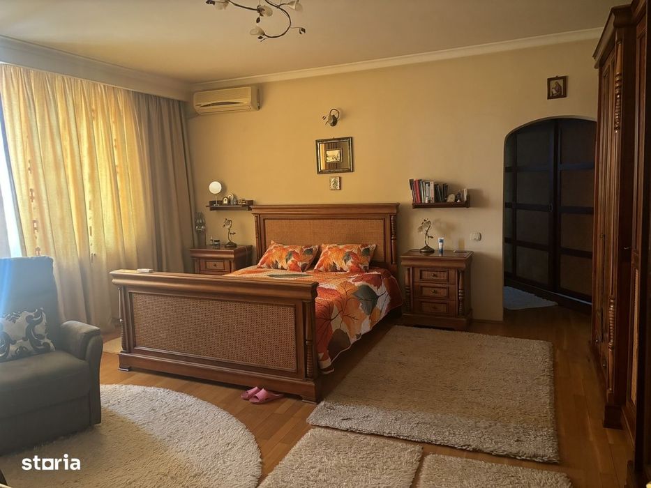 Giurgiu, vila 7 camere, teren 1000mp