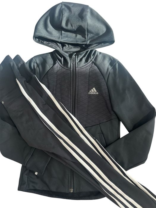 Екип клин и горно на Adidas