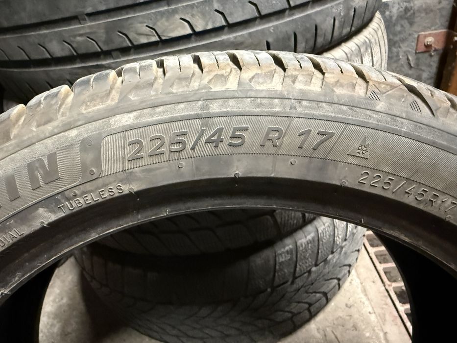 Michelin 225/45/17