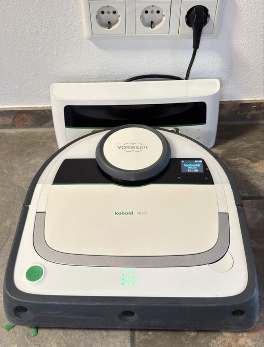 Robot aspirator Vorwerk VR200