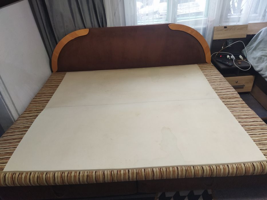 Продам диван в хорошем состоянии