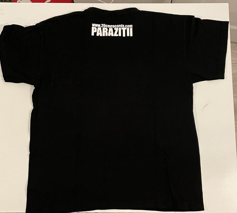 CD-uri, casete, tricouri Parazitii/Ombladon/Cheloo