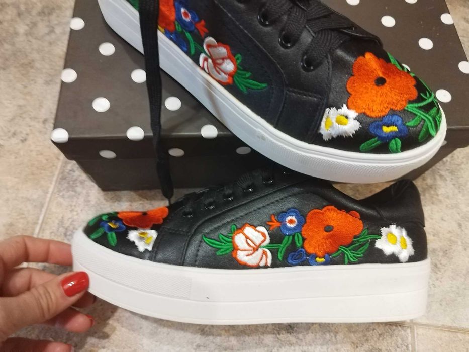 Дамски обувки, номер 40