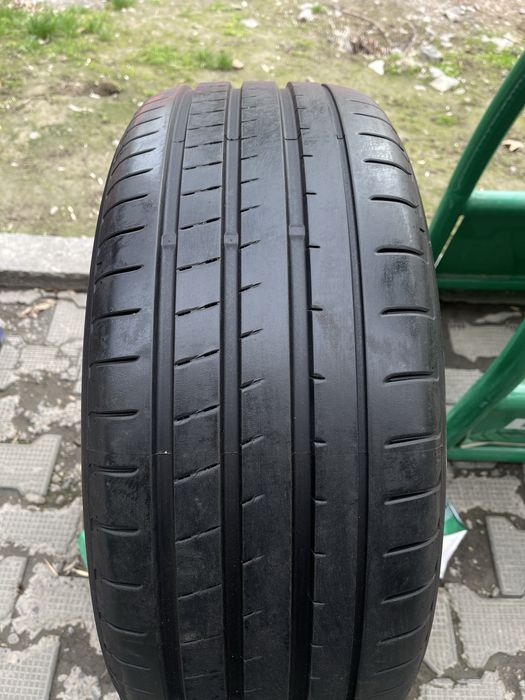 Yokohama  245/45R20