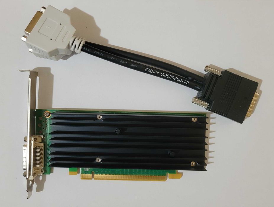 nVidia Quadro NVS290 PCIe + adaptor DMS-59 la 2DVI