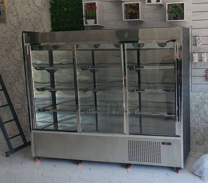 Витрина холодильник
