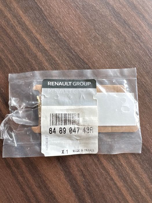 emblema TVR renault (848904743r)
