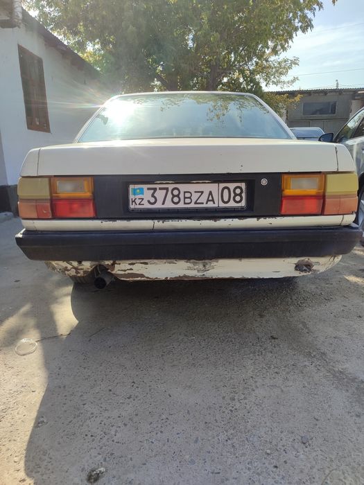 Продам машину audi 100 c3