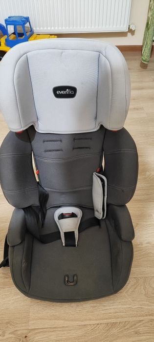 Кресло безопасности в машину