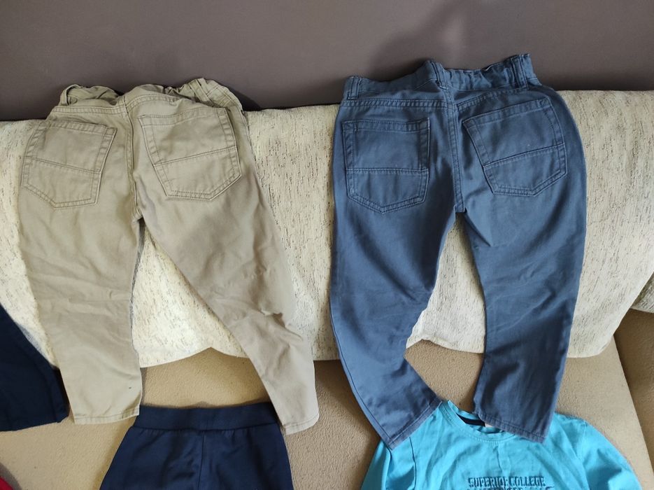 Детски панталони и анцунг  H&M,LCWaikiki +2 блузи подарък