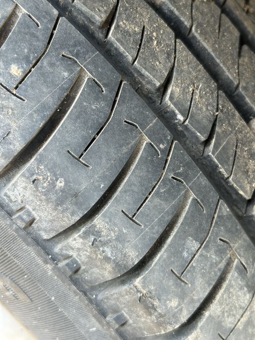 Anvelope Michelin 215 75 16C Vara si Iarna