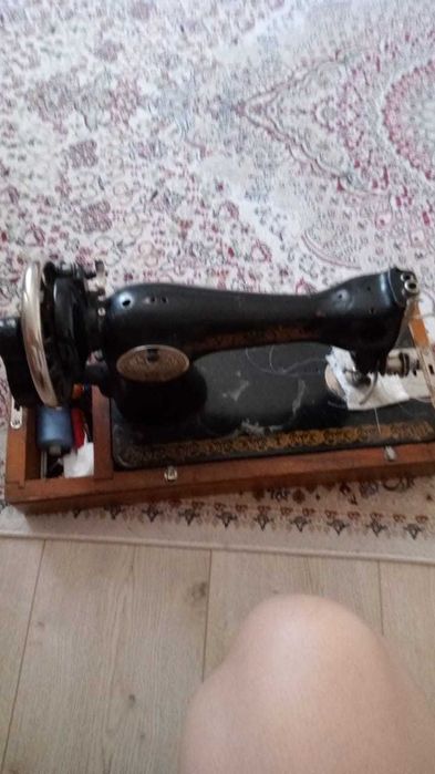 машинка швейная б/у